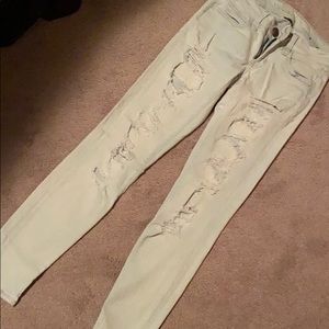 American eagle distressed jeans